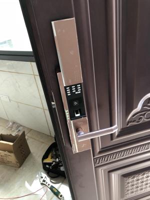 Re:说说感受评测罗曼斯DD4指纹锁优缺点是???来来真实评测罗曼斯DD4指纹锁质量好 ..