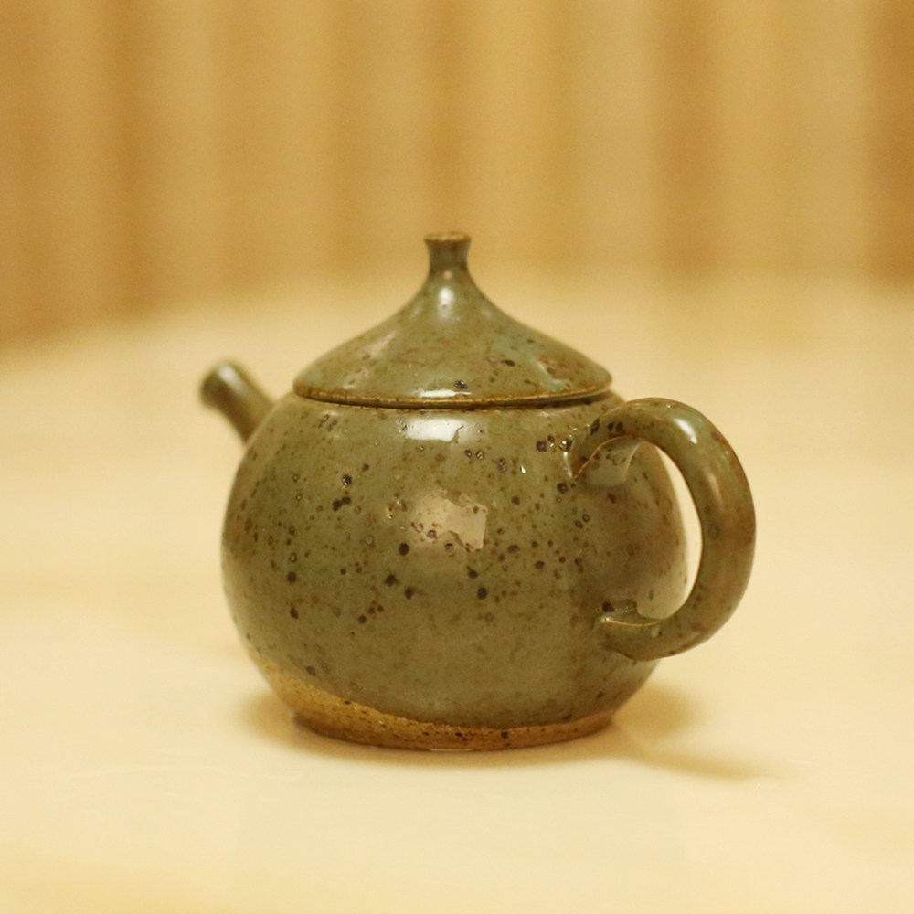 定窑粗瓷《汝青梨形壶》省大师 闫玉伟工作室