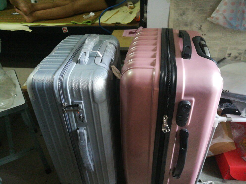 神评测卡帝乐鳄鱼行李箱质量好不好?