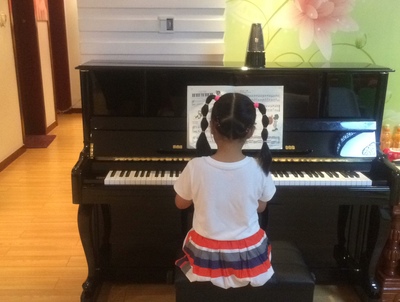 孩子初学用相思鸟电钢琴怎么样？音质音色好吗？