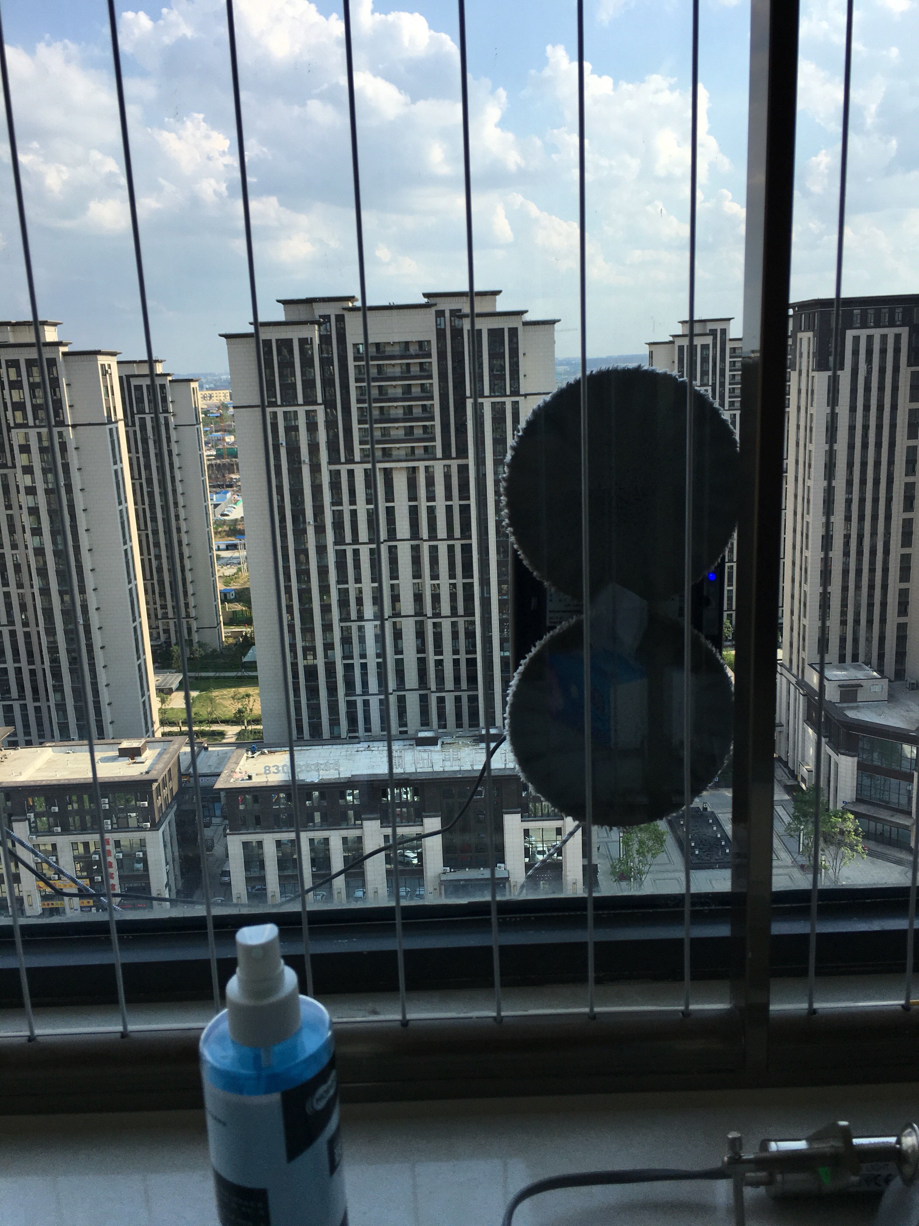 玻妞擦窗机器人二代188全自动智能擦玻璃机器人窗宝好不好用?
