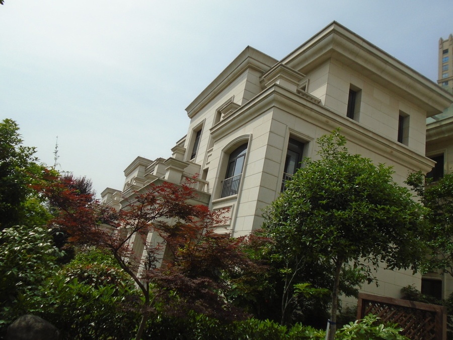 【第一次拍卖】金华市浦江县众毅名城排屋5-1号的房地产(毛坯房)