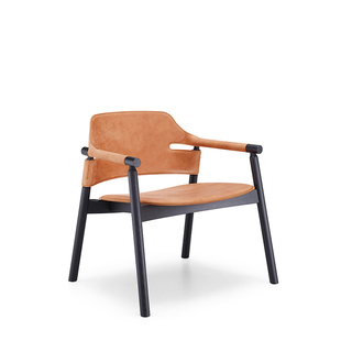 现代简约白蜡木实木餐椅 北欧设计师餐厅酒店扶手椅 马鞍皮靠背椅