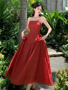 红色吊带连衣裙女夏海边度假长裙显白沙滩裙生日礼服裙法式高级感