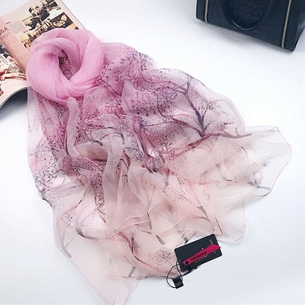 超薄丝巾女长款百搭空调披肩春夏季仿真丝海边防晒沙滩巾冰丝围巾