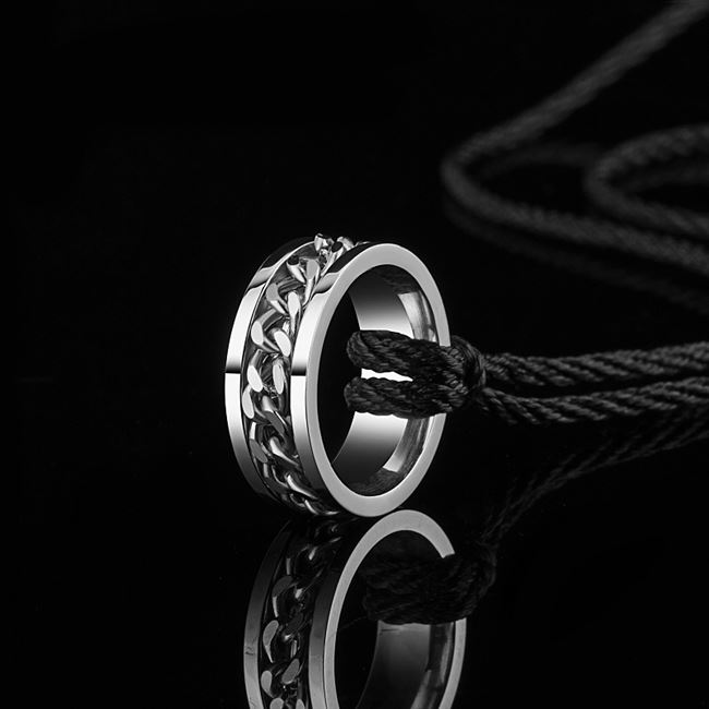 异性男生饰品脖子挂件护身戒指潮流吊坠搭配男性饰界可爱男人