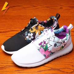 雷子运动 NIKE ROSHERUN RRINT 花卉女神款 跑鞋 599432-090-113