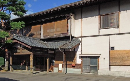 龟冈俵屋旅馆