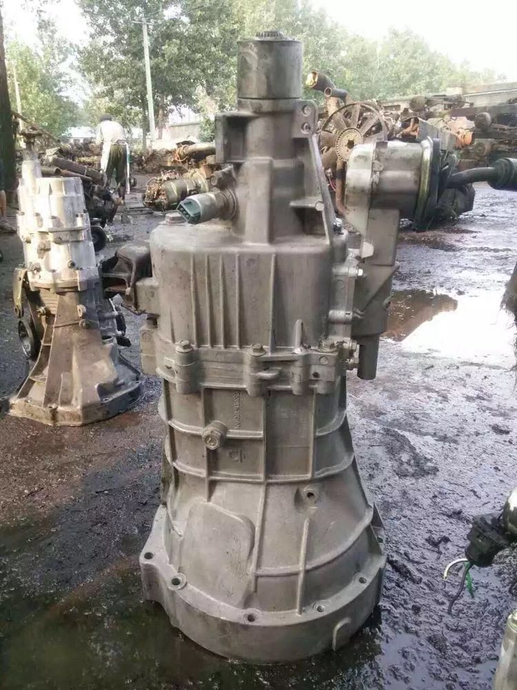 适用五十铃福田4jb1江铃宝典陆风柴油机28t皮卡变速箱