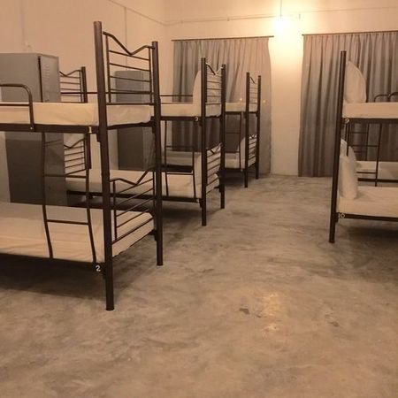 伊纳里旅舍