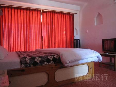 Chitwan Tiger Camp Resort