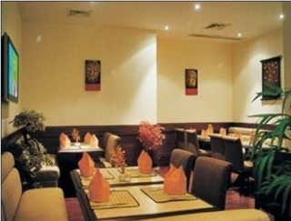 鲍勃桑斯套房酒店