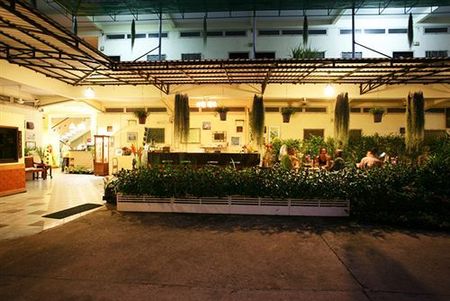 拉扎达酒店