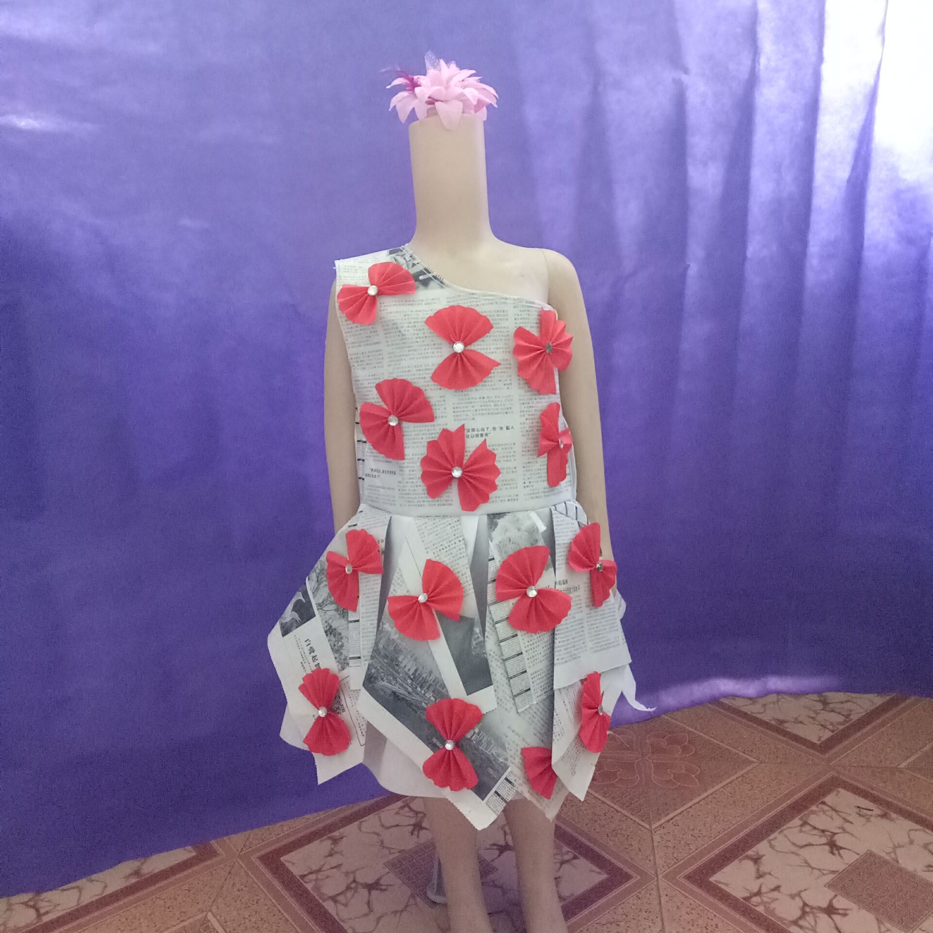 环保时装秀报纸裙