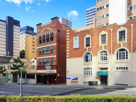 布里斯班城市边缘酒店