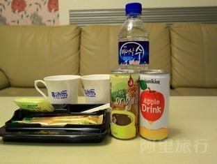 蓝魔酒店