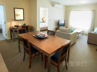 任务迪戈王宝和大酒店