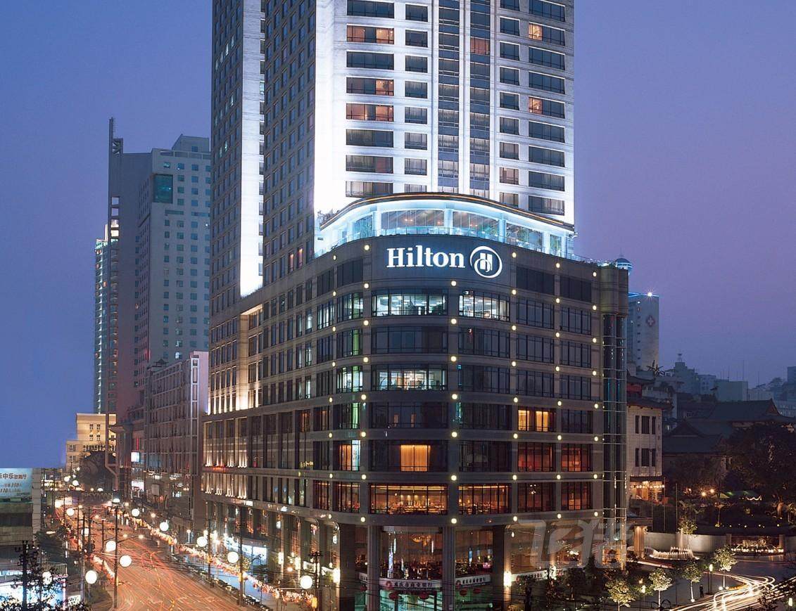 重庆希尔顿酒店豪华双床房