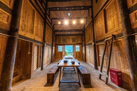 黔西南布依族苗族自治州板万古寨c56布依民居老式吊脚楼整租