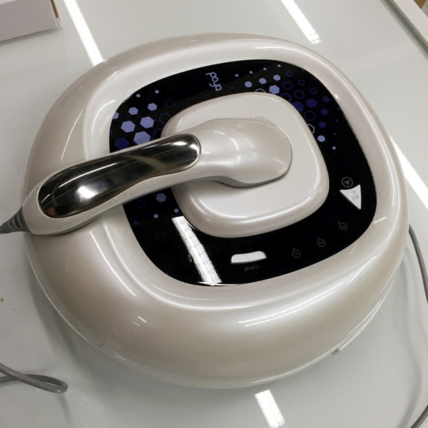 韩国射频童颜机 超声刀 家用电波拉皮祛皱紧肤提拉美白美容仪 器