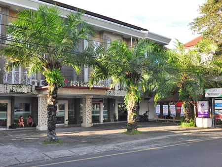 登巴萨普瑞沙伦酒店