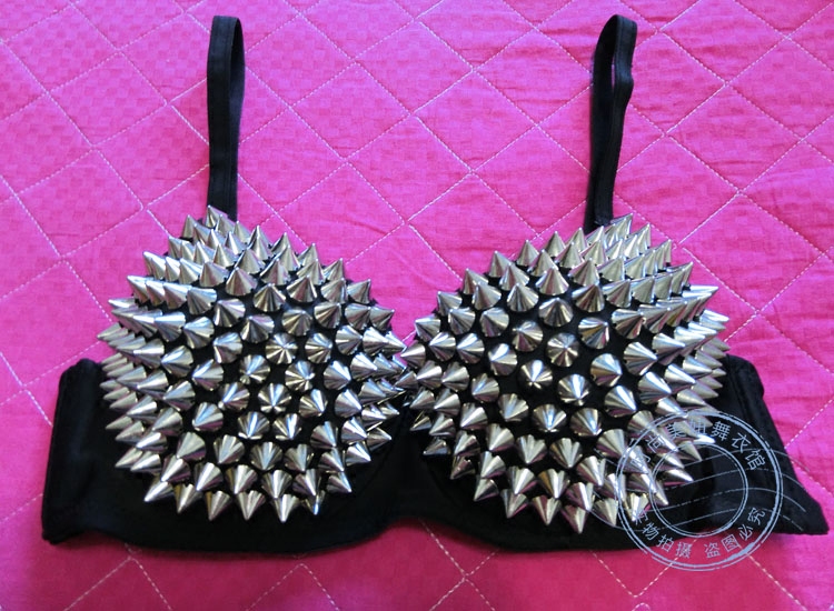 新款夜店ds演出服个性文胸酒吧女歌手dj银色铆钉胸罩摇滚时尚胸衣