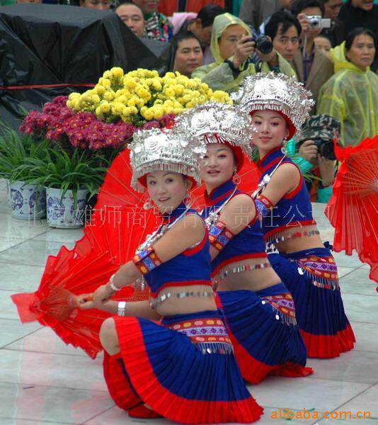 苗族苗银项圈侗族土家族苗族服装配饰舞蹈演出服饰民族苗族工艺品