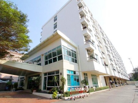 曼谷皇家蜜蜂公寓式酒店