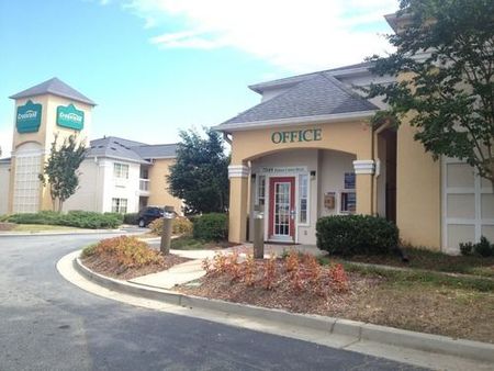亚特兰大桃树角惠庭套房酒店