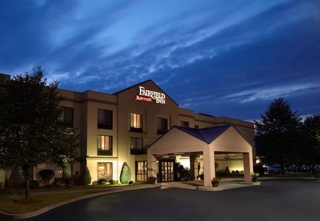科宁里弗赛德 Fairfield Inn 酒店