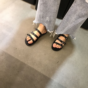 chanel適合什麼年齡 2020年夏季新搭扣涼鞋歐美風格平跟平底鏤空細帶組合涼拖鞋女 chanel
