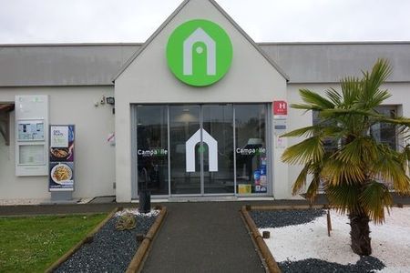 沙特尔钟楼酒店