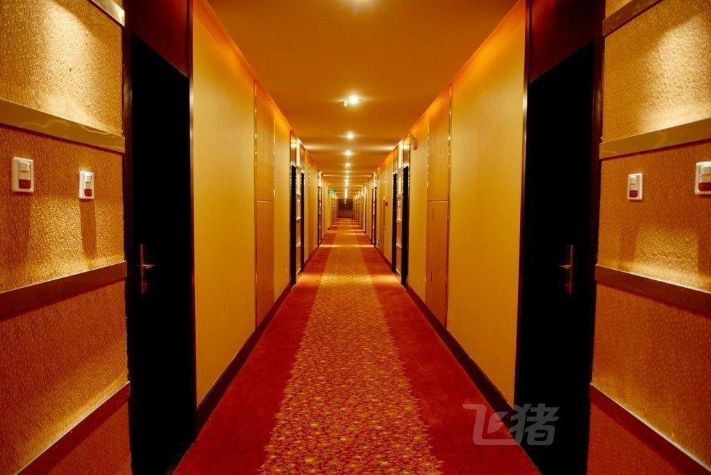 曲靖艾维克酒店