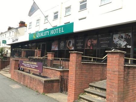 伍尔弗汉普顿优质酒店