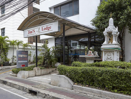 曼谷吉姆小屋酒店