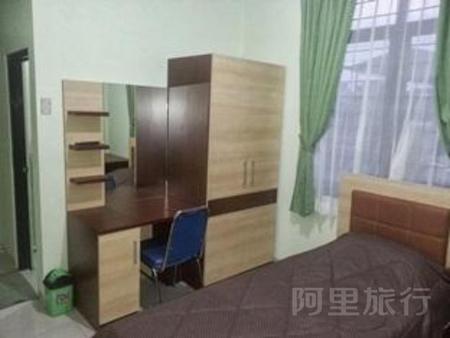 兰波小屋招待所