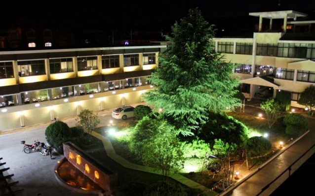 领优惠券 省3元 濮阳蜗居全季酒店(开州店)豪华大床间 140.