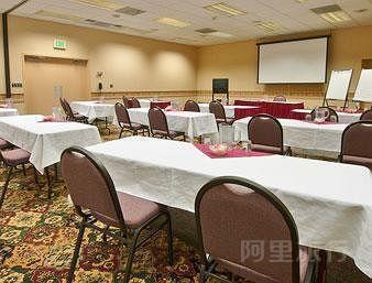 华美达马里兰州艾居伍镇酒店