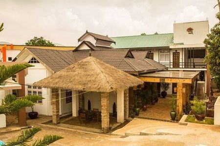 路口玫瑰酒店