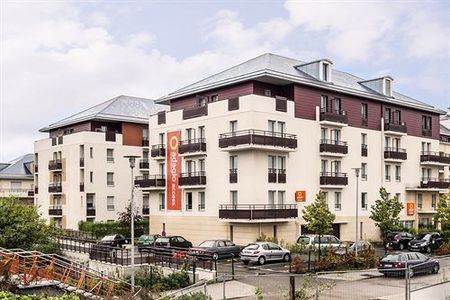 加利苏普瓦西阿德吉奥阿克瑟斯公寓酒店