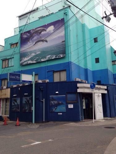 蓝色成人大酒店