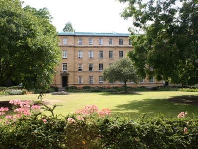 剑桥大学克里斯茨酒店