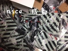 【现货】OFF WHITE OW 16FW 黑色渲染红漆印 厚款 拉链 帽衫 外套