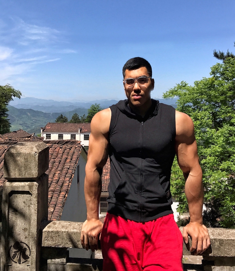 liangpinjacky梁品氚男子运动健身休闲双色五分双袋短裤01911