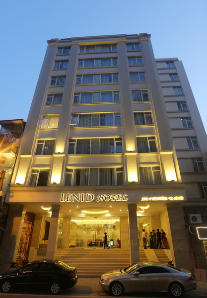 勒尼德特努恩姆酒店
