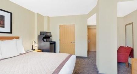 Hotel Henri, A Wyndham Hotel
