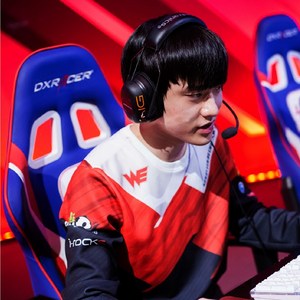 we队服长袖价格