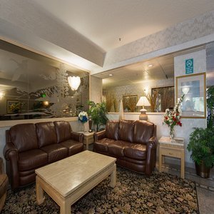 波特兰机场希洛套房酒店