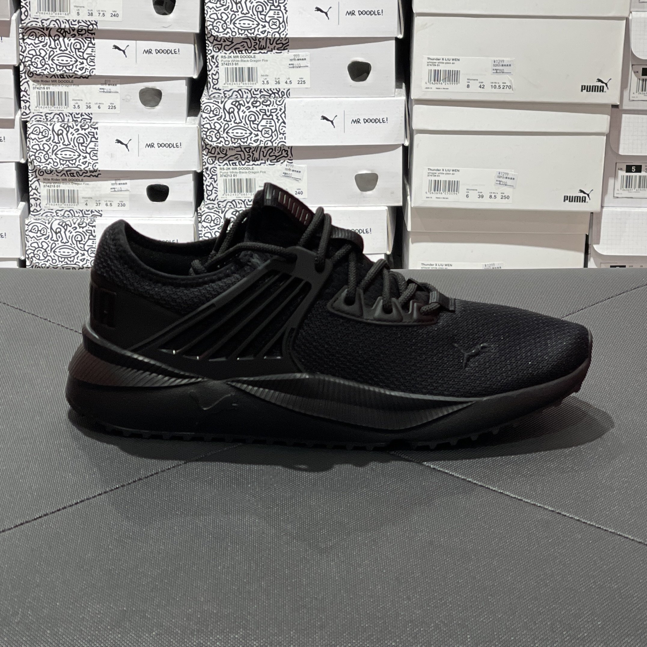 puma彪马新款pacerfuture男子黑武士休闲缓震透气跑步鞋