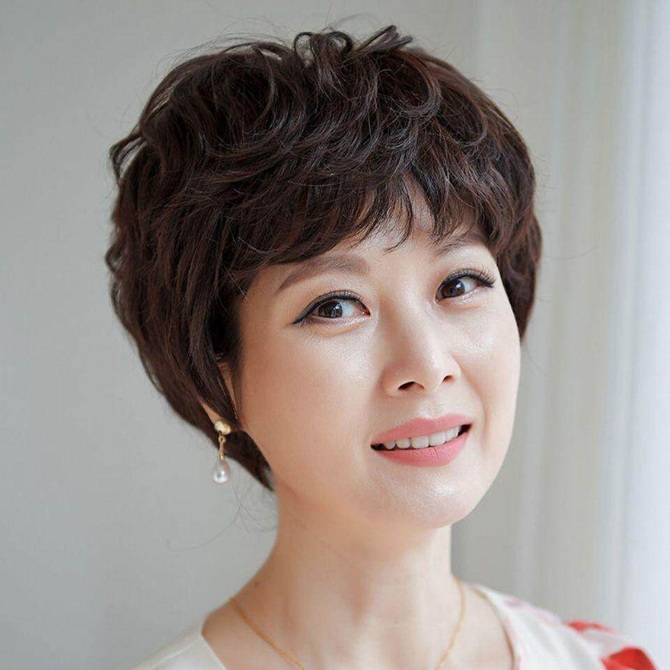 妈妈假发短发仿真短卷发中老年头套式长发套逼真日常整顶假发